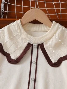 少女黑白針織兩件套服裝，優雅秋季毛衣套裝，附荷葉領與3D珍珠裝飾，親子款長褲套裝 - 米色 - 查看 3