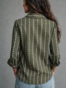 SHEIN بلوزة بياقة وأكمام طويلة بأسلوب فرنسي كسول، قميص أنيق وعملي للمكتب والتنقل، بتصميم نحيف متعدد الاستخدامات - اخضر زيتون - مشاهدة 2