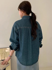 DAZY Light Wash Blue Collared Pocket Loose Long Sleeve Denim Shirt Spring Summer Autumn - Blue - View 2