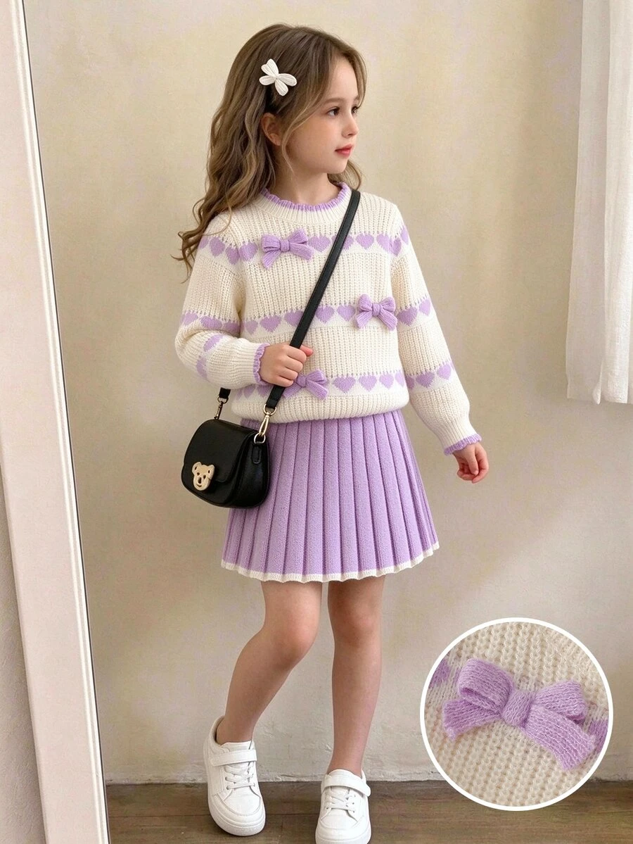 SHEIN Playful Pals 女童針織套裝 2 件組,包含套頭毛衣與裙子,愛心提花,優雅時尚,淑女風,手工蝴蝶結,工藝精良,圓領毛衣,紅色裙子,柔軟材質,個性簡約,適合秋冬、旅行、外出、派對、戶外玩耍、野餐 - 淡紫色 - 查看 1