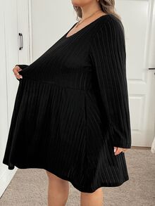 SHEIN CURVE+ فستان نسائي كاجوال متعدد الاستخدامات بلون موحد، فستان مناسب لجميع الإطلالات للخريف/الشتاء، مقاسات 5XL-8XL - الأسود - مشاهدة 8