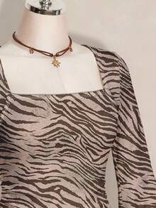 SHEIN ICON 大尺碼女款休閒斑馬紋喇叭袖上衣（秋季款） - 彩色 - 查看 5