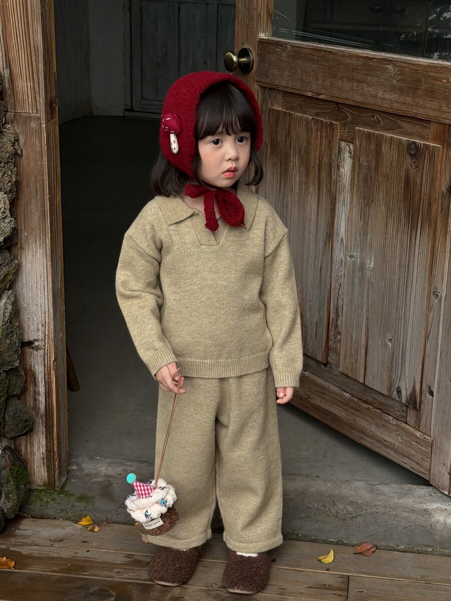 DAZY Infant/Toddler (Girl) Korean Style Casual Long Sleeve Sweater & Long Pants 2 Pieces Set - Khaki - View 1