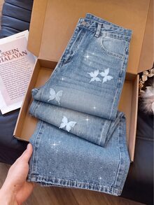 GlowEve Quần jean denim nữ mặc thường ngày phong cách casual có túi, cúc và họa tiết bướm - Màu xanh lam - Xem 1