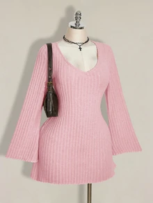 SHEIN ICON 女款大尺碼秋冬保暖復古優雅通勤簡約V領喇叭袖毛絨羅紋黑色緊身洋裝 - 粉色 - 查看 4