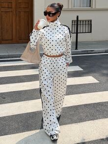 Muchica 女款休閒日常套裝，包含波點夾克與對比色織帶飾邊長褲，優雅造型並帶有 Y2K 風格 - 黑與白 - 查看 5