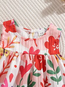 SHEIN Babygirl 2件組夏季白色無袖圓領上衣與紅色短褲套裝，可愛花卉印花梭織布料寬鬆版型，適合度假、派對、日常穿著 - 紅色 - 查看 4