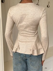 Siren Gaze Women's Solid Color Casual Round Neck Long Sleeve Ruffle Hem T-Shirt, Fitted Ruffle Hem Blouse, Knit Base Layer, Elegant Versatile Autumn/Winter T-Shirt - Apricot - View 3