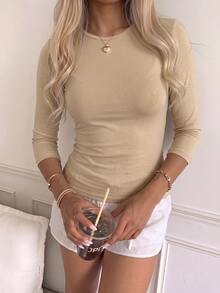 SHEIN EZwear 休閒極簡風女款卡其色圓領中袖修身短版側開衩T恤，百搭，適合秋季，Y2K風格 - 卡其色 - 查看 5