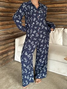 Dazy Plus Floral Line Drawing Pattern All-Over Print Textured Crepe Fabric Contrast Button Decor Pajama Set - Navy Blue - View 8