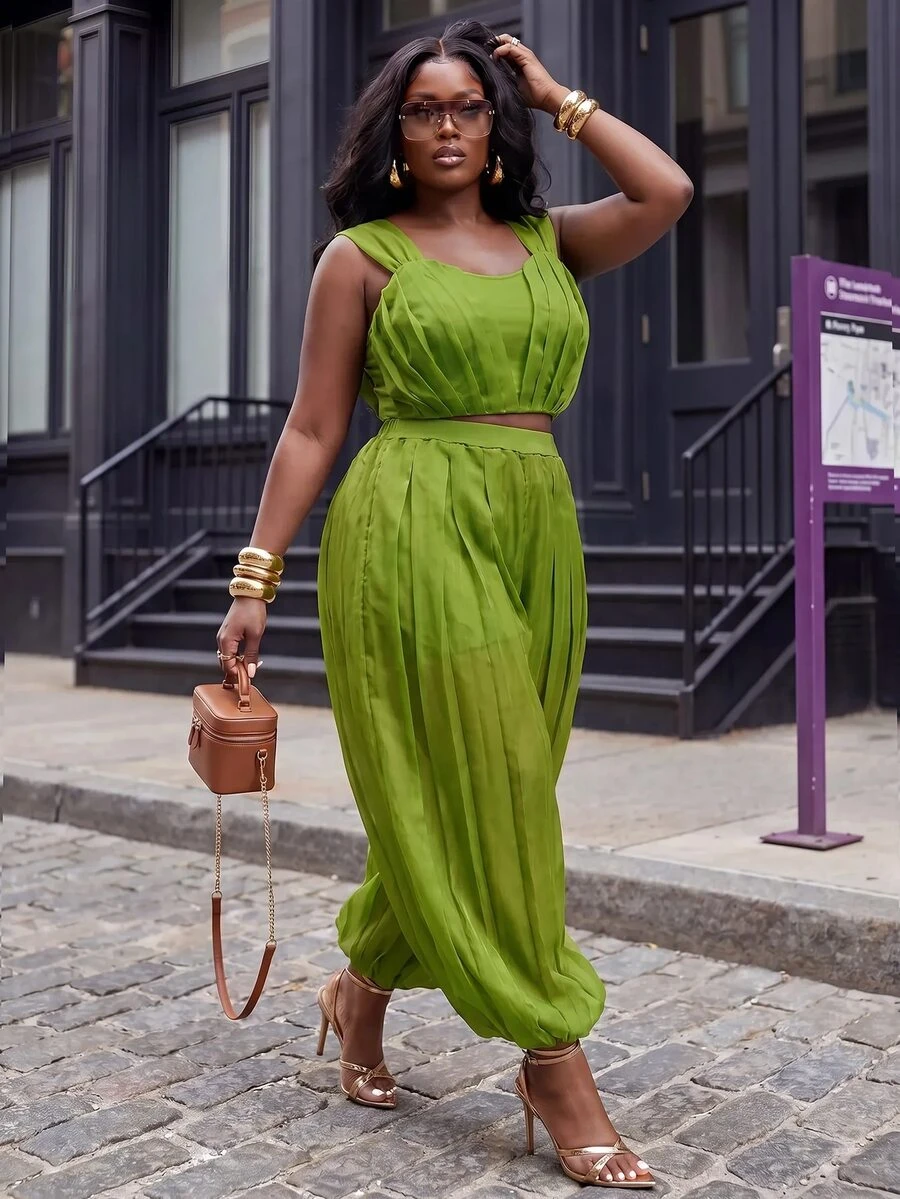Slaydiva Plus Size Women's Pleated Design Cropped Sleeveless Top And Lantern Pants Fashion Set