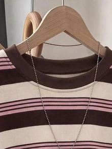 SHEIN EZwear 秋冬新款彩色條紋學院風基本款圓領長袖女款套頭運動衫，適合日常通勤、約會、聚會、秋冬、夏季、派對、婚禮、海灘、畢業典禮等場合，優雅休閒，適合出遊、Y2K風格、音樂節等場景 - 白色 - 查看 5