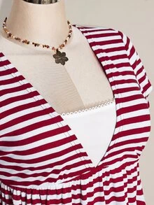 SHEIN ICON 女款大尺碼復古性感千禧風Y2K簡約休閒日常通勤街頭風黑灰條紋深V領二合一上衣 - 紅色 - 查看 9