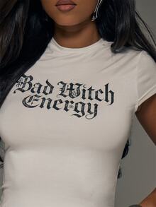 MUSERA Bad Witch Energy 圖案印花修身圓領短袖 T-shirt，適合音樂祭、日常外出、度假、休閒 Y2K 風格萬聖節穿搭 - 白色 - 查看 1