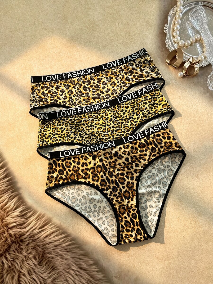 Bare Chapter Set 3 Buah Celana Dalam Motif Leopard Ukuran Besar - MultiWarna - View 1