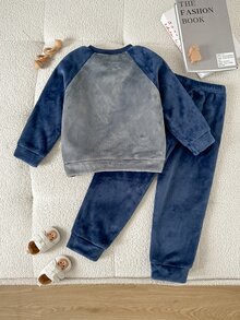 SHEIN 男童拼色落肩袖抓絨長袖褲子睡衣套裝，2件式居家休閒套裝，適合秋冬 - 彩色 - 查看 2