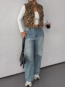 SHEIN EZwear 大尺碼奶牛印花短版夾克，秋冬牛仔女裝背心 奶牛印花背心 西部風背心 人造毛背心 - 棕色 - 查看 3