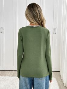 Easowa V領對比色刺繡飾邊女款套頭T恤，95%可追溯棉質布料，休閒寬鬆優雅通勤老錢風，秋冬款 - 綠色 - 查看 2