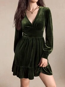 BizChic Đầm ngắn mùa hè nữ cổ chữ V xếp ly màu trơn phong cách thường ngày - màu xanh lá - Xem 5
