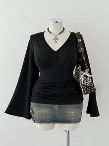 Sunspun European Women's Plus Size Sexy V-Neck Ruched Long Sleeve T-Shirt Slim Fit Cropped Top - Black - View 4