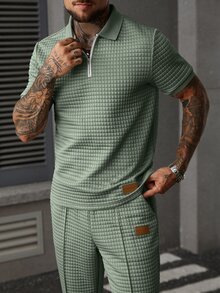 Manfinity Homme 男士夏季休閒卡其色兩件套套裝，老錢風紋理面料半拉鍊 Polo 衫與前縫線長褲套裝，度假通勤舒適穿搭 - 綠色 - 查看 7