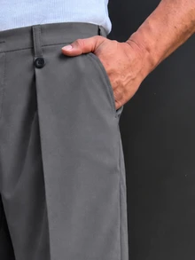 Manfinity Bizformal Men's Casual Pleated Pocket Suit Pants, Loose Fit For Daily Wear - Dark Grey - View 3