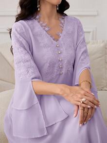 Al Najma 女款貼花裝飾鈕扣設計優雅阿拉伯風洋裝 - 紫色 - 查看 1