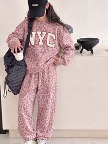 高街風灰粉色調時尚豹紋運動撞色字母NYC圖案，年輕女孩休閒柔軟舒適寬鬆圓領套頭衛衣與慢跑褲2件套，適合秋冬日常、運動、外出、開學季、音樂節，美式高街甜酷慵懶休閒風 - 彩色 - 查看 3