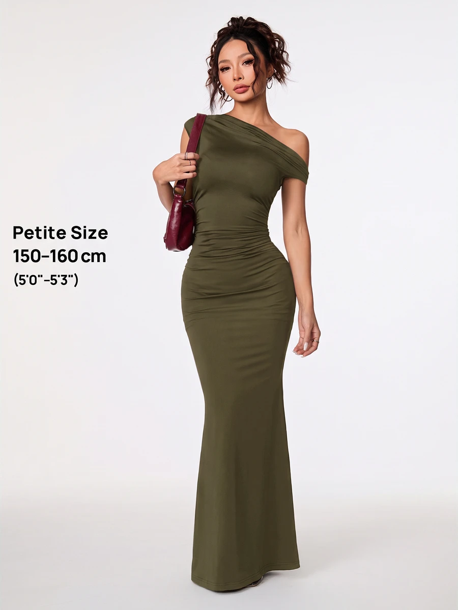 SHEIN PETITE 優雅女款酒紅色斜肩不對稱超長魚尾洋裝,秋季用餐宴會與派對穿搭,夜店畢業季夏季洋裝 - 綠色 - 查看 1