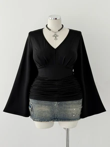 Sunspun European Women's Plus Size Sexy V-Neck Ruched Long Sleeve T-Shirt Slim Fit Cropped Top - Black - View 3