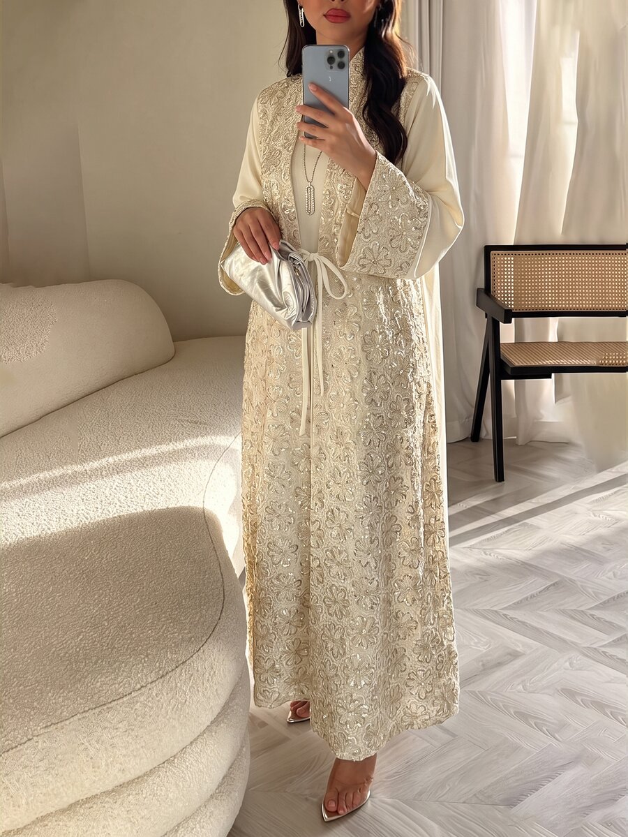 Yasmyna Elegant Luxurious Heavy Embroidery Long Robe With V-Neck Front Tie And Patchwork Cuffs Women's Arabic Abaya