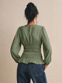 Poéselle 女款米色圓領泡泡袖抽褶腰部荷葉邊上衣，優雅長袖風格，紋理百褶設計，夏季女性茶會上衣 - 橄欖綠 - 查看 2