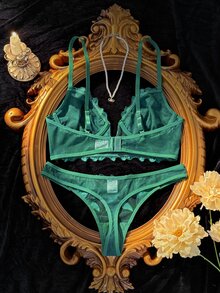 SHEIN 2件組法式經典黑色V領內衣套裝 - 綠色 - 查看 2