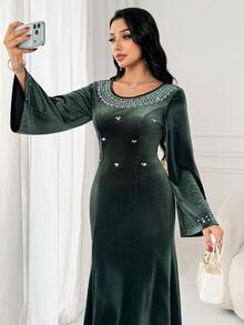 Al Najma Women's Round Neck Flared Sleeve Rhinestone Decor Mermaid Hem Elegant Arabian Dress - Green - View 6