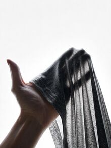SHEIN BASICS 1件純色修身T恤連身衣/春夏女款日常居家服 白色極簡簡約基礎款 - 灰色 - 查看 9