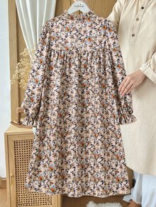 SHEIN 1件女童森系復古碎花洋裝，日常上學與外出穿搭，春/秋新款，荷葉邊立領泡泡袖百褶紋理中長洋裝 - 杏色 - 查看 2