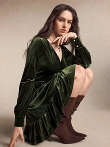 BizChic Đầm ngắn mùa hè nữ cổ chữ V xếp ly màu trơn phong cách thường ngày - màu xanh lá - Xem 2