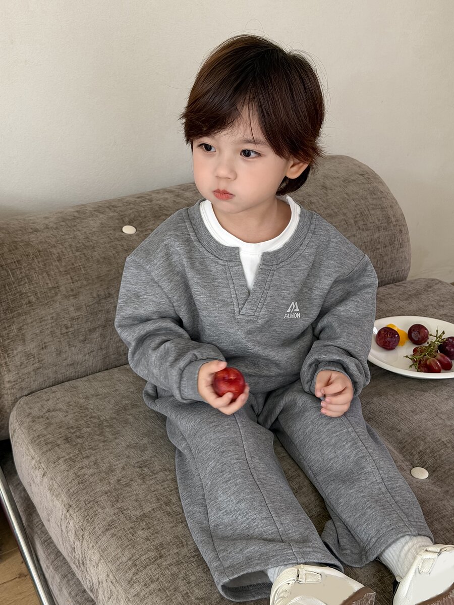DAZY Setelan 2 Potong Baju Sweatshirt dan Celana Panjang Warna Blok Kerah Bulat untuk Bayi Laki-laki - Grey - View 1