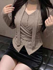 Dazy Plus 韓式層次感不對稱門襟交叉綁帶休閒修身長袖春秋新款T恤 - 杏色 - 查看 1