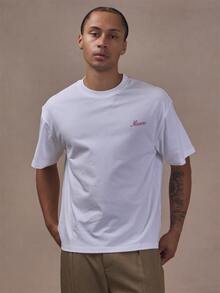 Musero Oversized Drop Shoulder Graphic Tshirt With Large Back Graphic Print Autum Winter Essentials - White - View 2