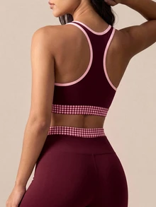 SHEIN BAE طقم رياضي نسائي من توب بدون أكمام بتصميم مربعات ورقعات مع ليقنز - عنابي اللون - مشاهدة 4