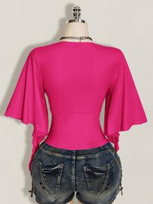 SHEIN ICON 女款大尺碼黑色夏季哥德風性感夜店約會派對夜店 T-shirt，復古優雅 V 領荷葉袖修身 Y2K 風格 - 玫紅色 - 查看 2