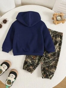 SHEIN 2件組男嬰迷彩圖案針織軟綿圓領長袖套頭衛衣與鬆緊腰長褲套裝，適合秋冬返校季 - 藏蓝色 - 查看 2