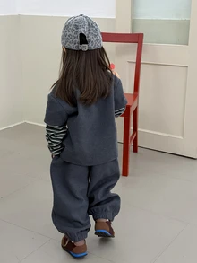 Dazy Kids Infant (Girl) Round Neck Striped Patchwork Long Sleeve Autumn/Winter 2 Pieces Sweatshirt Set - Grey - View 2
