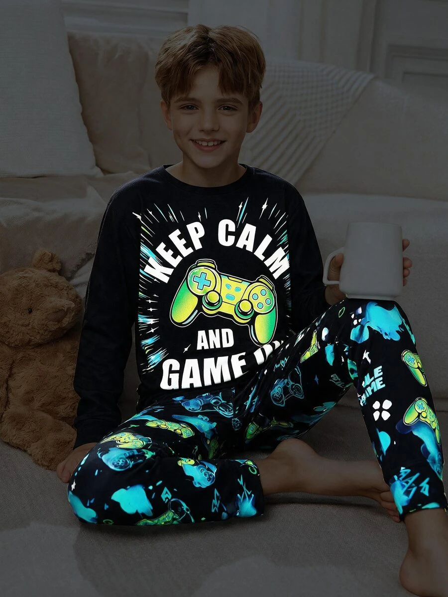 SHEIN Tween Boy Glow-In-The-Dark Cute Comfortable Letter Game Console Print Top And Pants Loungewear Set - Multicolor - View 1
