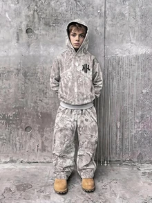 SHEIN Set Hoodie dan Celana Olahraga Anak Laki-Laki Remaja dengan Motif Huruf Pohon dan Bahu Longgar - Grey - View 1