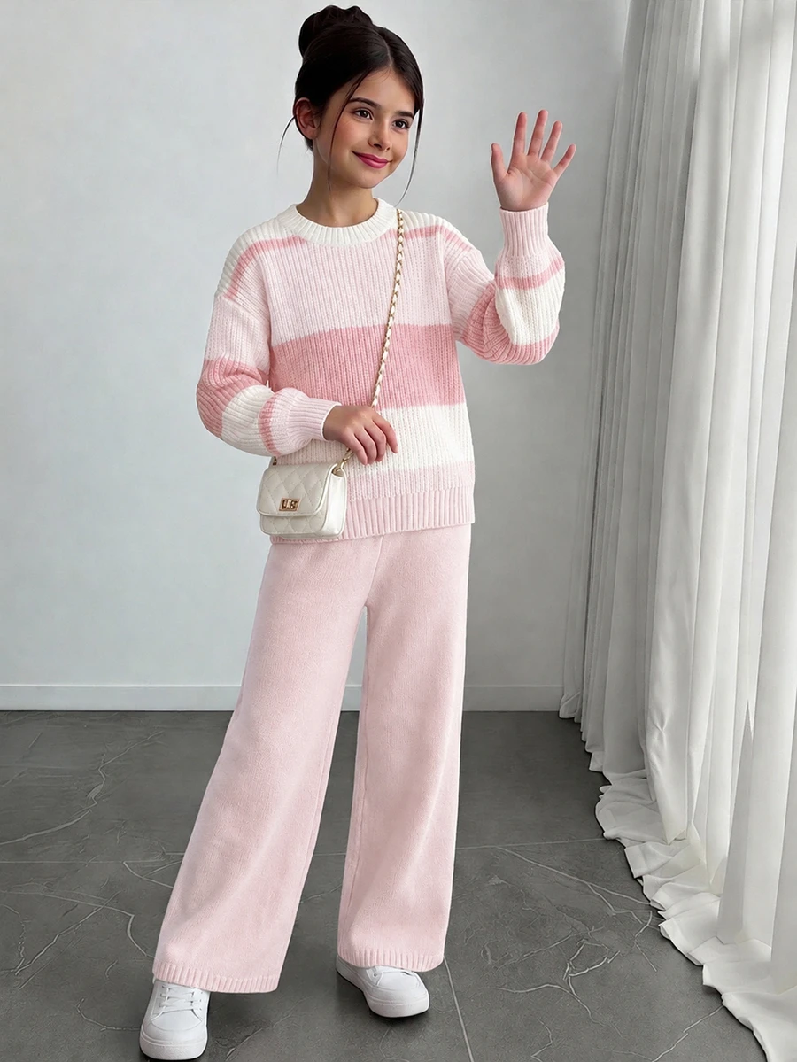 SHEIN 2件組青少年女孩毛衣套裝,極簡百搭圓領拼色條紋拼接落肩長袖套頭毛衣搭配淺藍色直筒針織長褲,清新韓系休閒風,適中厚度,整齊下擺,貼身袖口,柔軟親膚,配色和諧,適合日常穿著、上學及其他場合,秋冬穿搭 - 彩色 - 查看 1