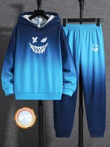 SHEIN 兒童 2 件組 青少年男孩休閒極簡風 藍色漸層笑臉長袖連帽衛衣與運動長褲套裝，經典酷炫漸層圖案印花，精緻 Logo 印花，適合秋冬、學校、返校季、家庭聚會、生日派對、拍照拍攝 - 彩色 - 查看 2