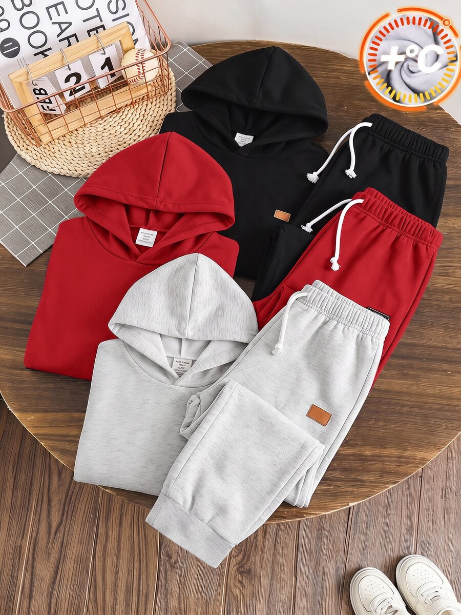 SHEIN 兒童 3 件組大童男孩休閒字母印花運動長褲套裝 時尚慢跑褲 Joggers 運動長褲組合包 - 彩色 - 查看 1