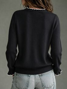 SHEIN 新款米白色 V 領針織上衣，對比黑色扇貝荷葉邊飾邊，喇叭荷葉袖口 - 黑色 - 查看 2
